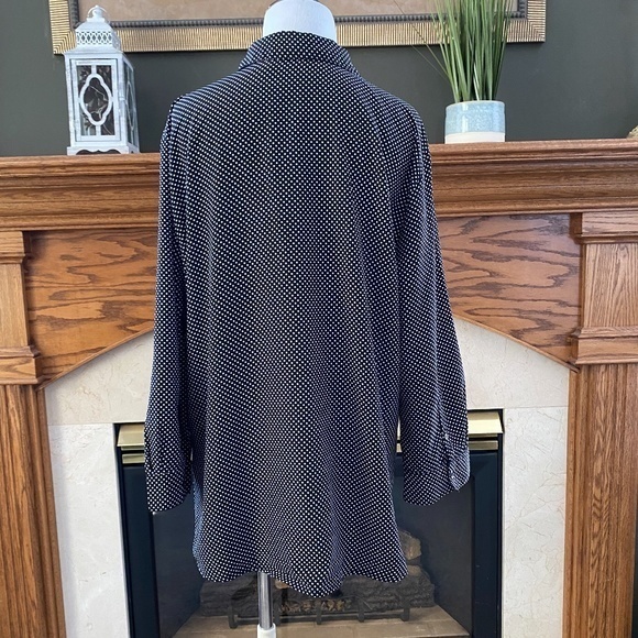 Liz Claiborne Polka Dot Button Down‎ Blouse Sz. XL - Picture 8 of 12